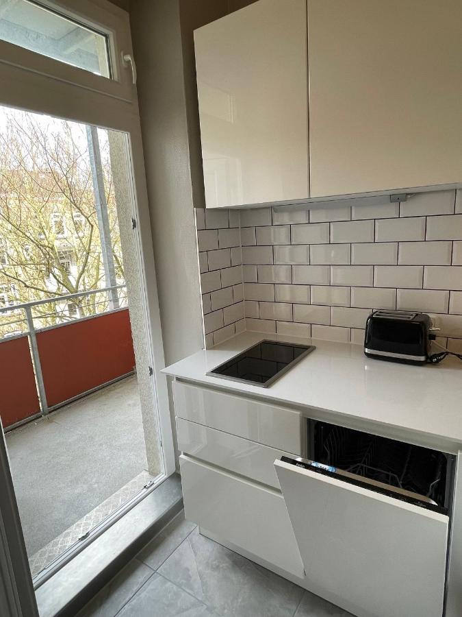 Altbaucharme Deluxe Mit Balkon In Zentraler Lage Apartment Kiel Exterior photo